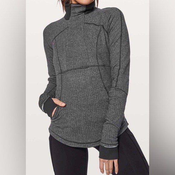 Lululemon Base Runner 1/2 Zip
Heathered Herringbone Heathered Black - Picture 1 of 4